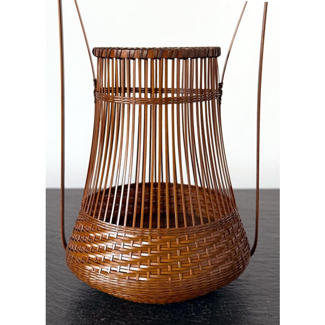 Japanese Woven Bamboo Ikebana Basket by Jin Morigami For Sale - Image 9 of 13