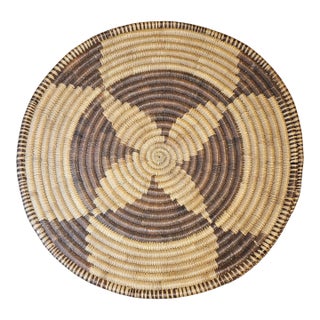 Early 20th Century Handwoven Pima Indian Basket, in the "Four Petal" Design For Sale