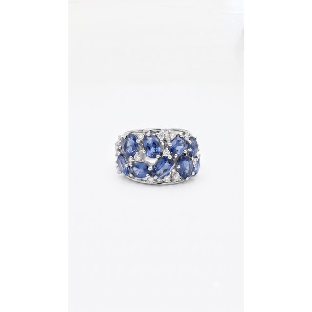 Natural Blue Sapphire 5.75cts & Diamond 0.38cts Ring in 18k Gold For Sale In New York - Image 6 of 8