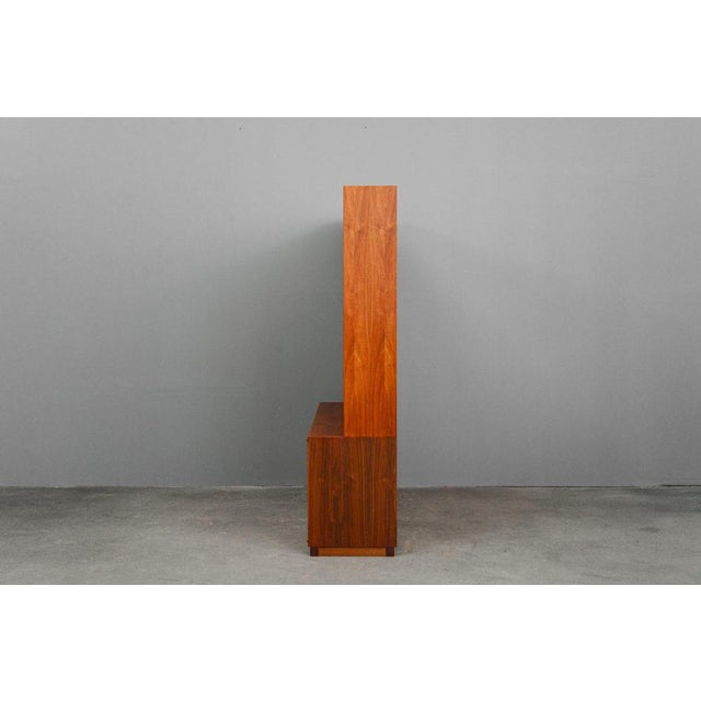 Mid-Century Bookcase in Teak and Pine For Sale - Image 6 of 18