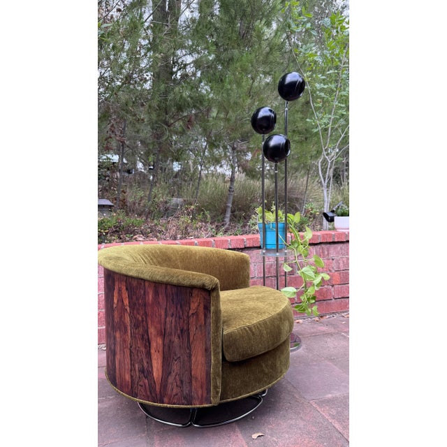 Olive Danish Modern Selig Barrel Swivel Chair in Brazilian Rosewood 1960s. For Sale - Image 8 of 10