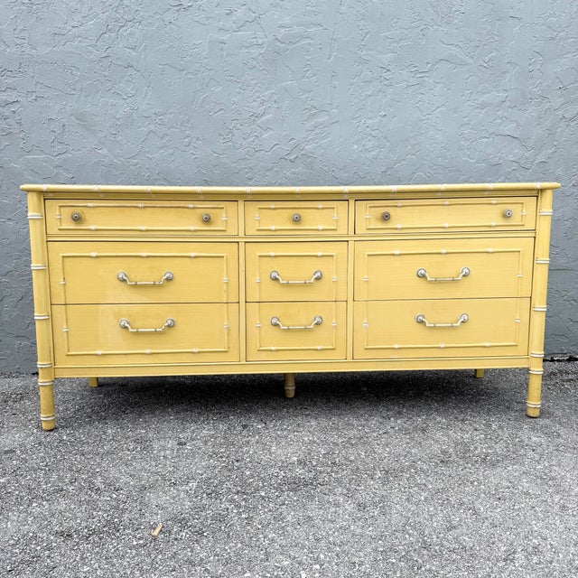 Mirror: 38”w, 1.5”d, 26”h This vintage coastal dresser and matching mirror by Thomasville bring cheerful color and classic...