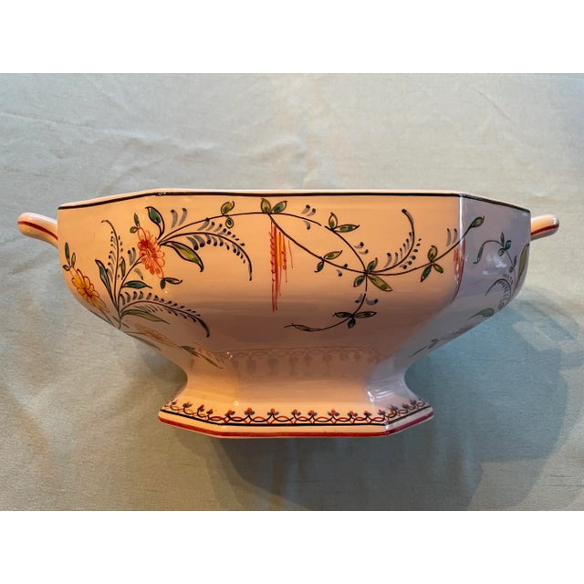 1970s Mottahedeh Porcelain “Pagoda Garden” Covered Tureen Hand-Painted in Portugal For Sale - Image 9 of 12