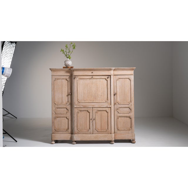 19th Century Fine French Oak Secretary Cabinet For Sale - Image 4 of 18