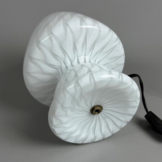 White White Murano Glass Table Lamp with Chevron Feathers, 1970 For Sale - Image 8 of 12