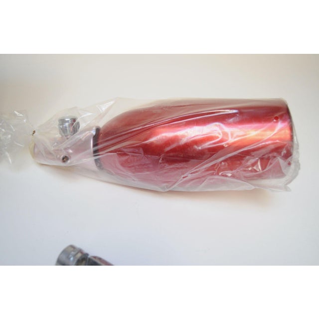 1970s Unused Vintage Italian Red Anodized Aluminum Syphon / Seltzer Bottle by Gimas for Martini and Rossi For Sale - Image 5 of 9