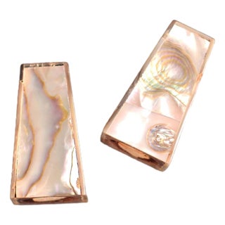 1970s Coastal Mother of Pearl Souvenir Salt and Pepper Shakers From Las Vegas For Sale