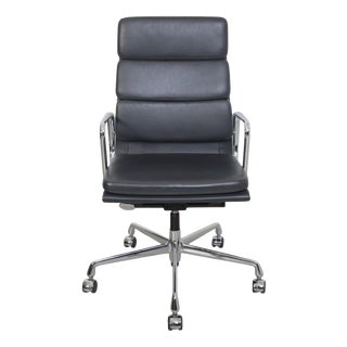 EA-219 Office Chair in Grey Leather by Charles Eames For Sale