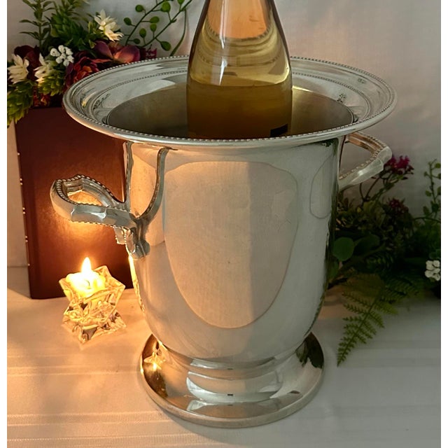 This is for a beautiful Vintage Silver plated Champagne Bucket. This vintage urn can also be used for an Ice bucket to...