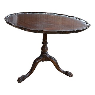 Oval Topped Piecrust Mahogany Tri Legged Side Table, 1800s For Sale