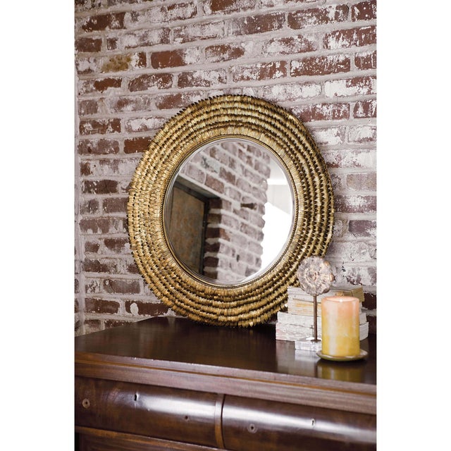 Waking up your walls with our gold Petal Mirror will reflect a classic look. Perfect for brightening up any space.