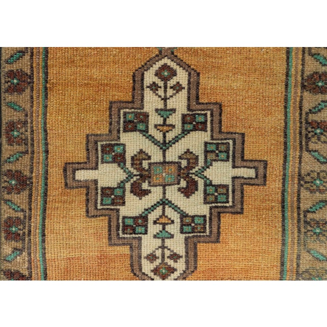 Turkish Mini Rug Oriental Hand Knotted Vintage Rug 1'7" x 3' #21220 For Sale - Image 4 of 8