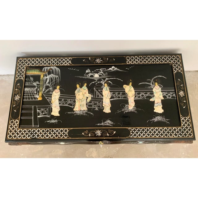Chinoiserie Black Lacquer Chinoiserie Coffee Table For Sale - Image 3 of 10