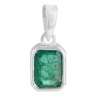 Dainty Natural Emerald Pendant in 925 Sterling Silver For Sale
