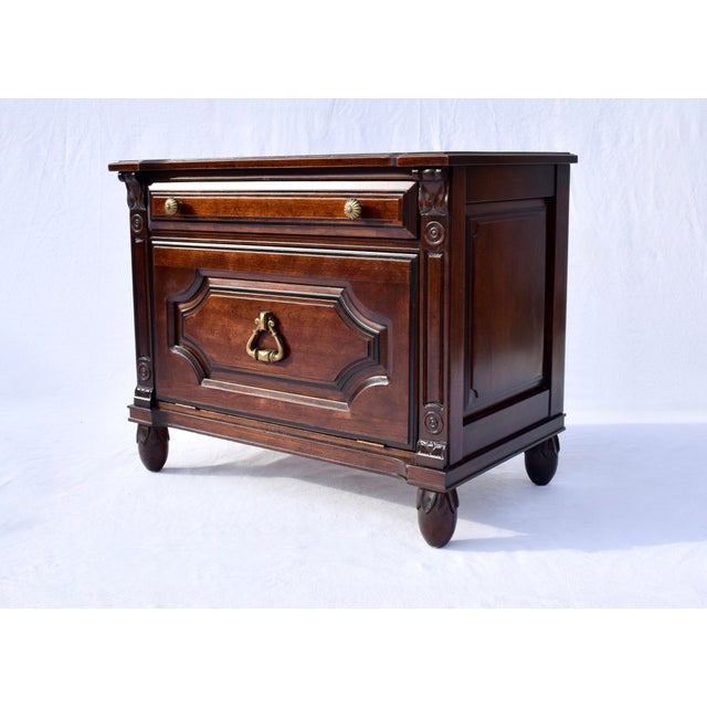 1950s Pair of Solid Cherry Chest Nightstands by Davis Cabinet Company For Sale In Philadelphia - Image 6 of 15