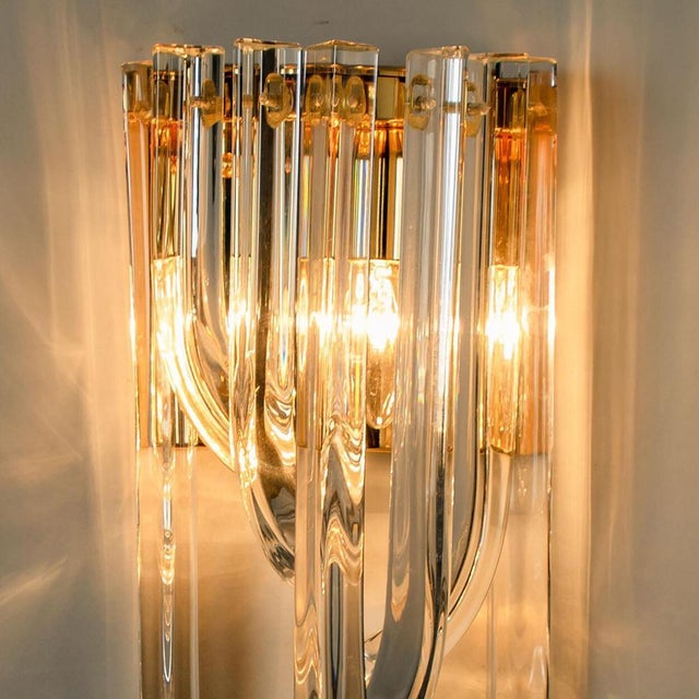 Venini Wall Light in Curved Crystal Glass and Gilt Brass from Venini, Italy, 1960s For Sale - Image 4 of 17
