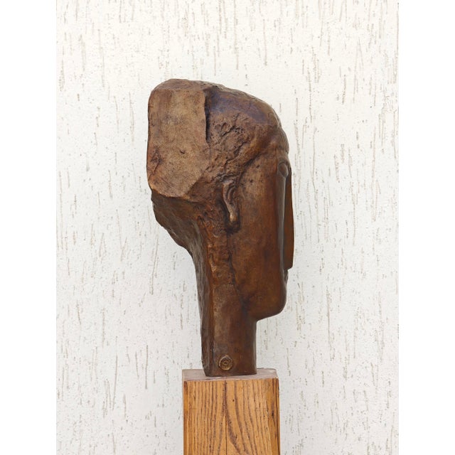 After Amedeo Modigliani, Tête de Jeune Fille à la Frange, Bronze Sculpture For Sale - Image 4 of 8