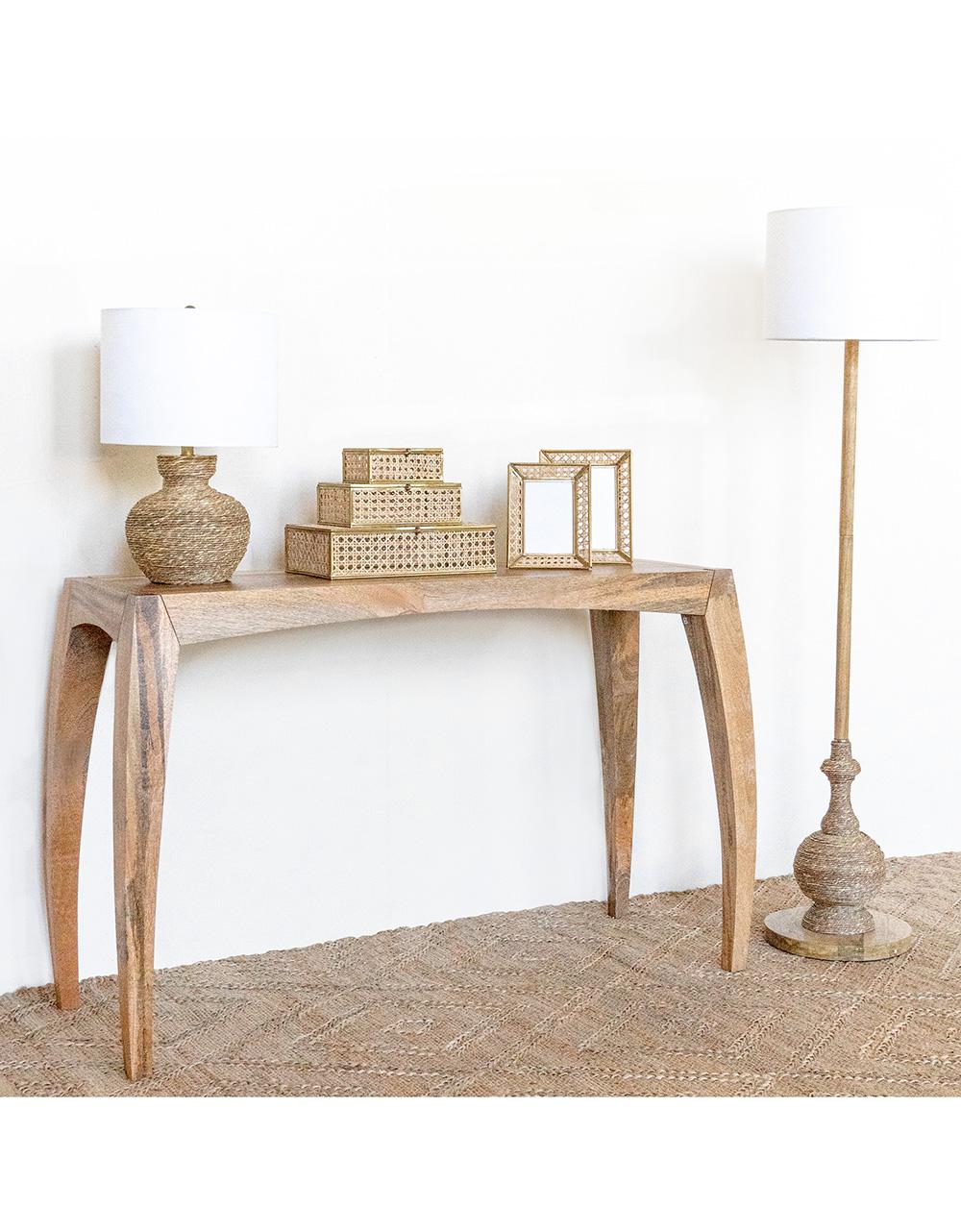 seagrass table lamp