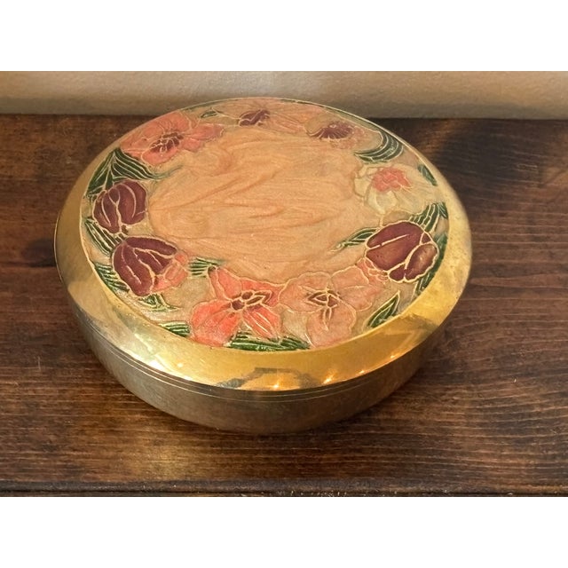 Mid 20th Century Round Pink Enameled Floral Lidded Box For Sale - Image 6 of 6