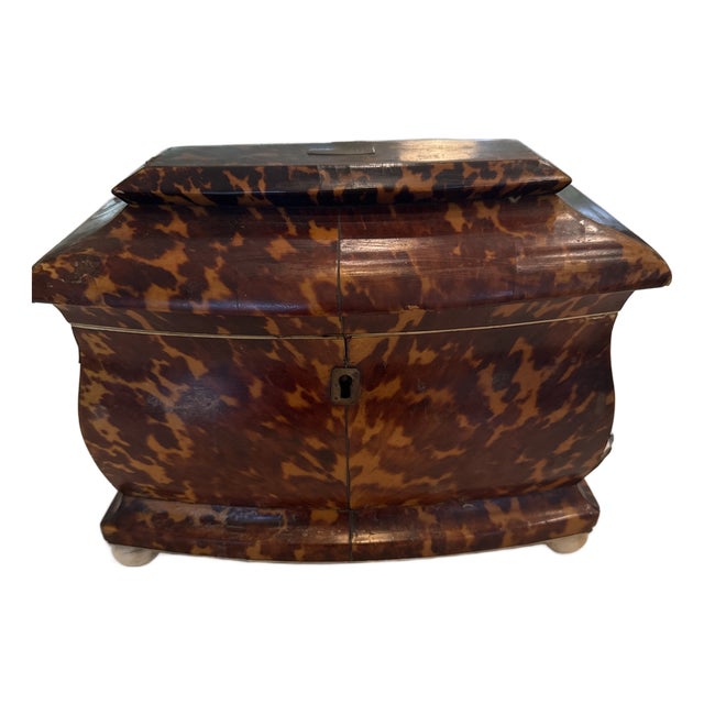 Early 20th Century English Faux Tortoise Shell Tea Caddy For Sale