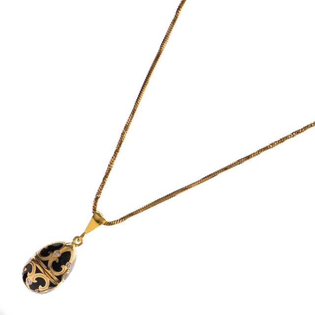 Early 21st Century Lucky Clover Black Enamel Egg Gold Necklace For Sale - Image 5 of 8