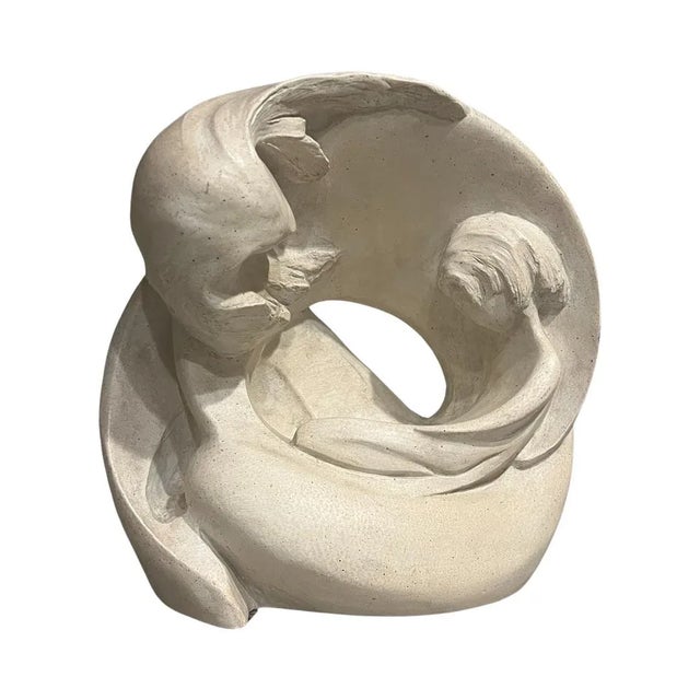 We have for your consideration a very gorgeous sculpture by Austin productions from the 1980s. Sculpture depicts of a...