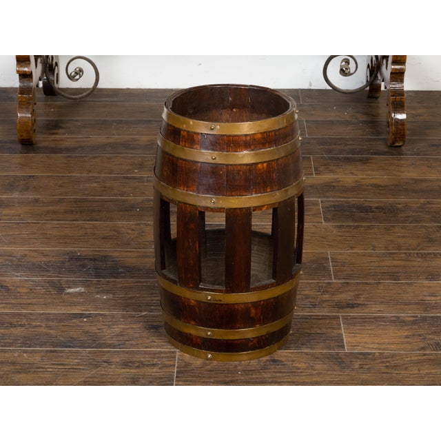 Labeled English 1900s R.A. Lister & Co. Oak and Brass Barrel with Open Section For Sale In Atlanta - Image 6 of 10