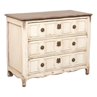 18th C. French Serpentine Commode in Cream For Sale