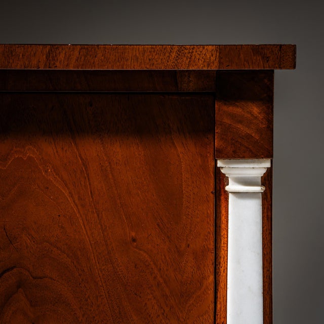 19th Century Early Biedermeier Chest of Drawers with Marble Pilasters, Berlin, 1800 For Sale - Image 5 of 9