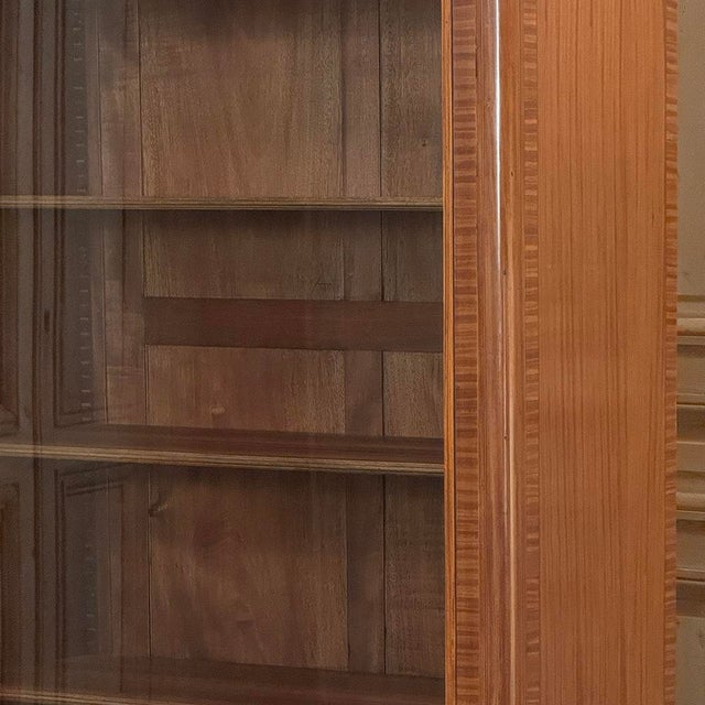 Auburn 19th Century Parisian Louis XVI Marquetry Bookcase ~ Display Armoire For Sale - Image 8 of 18