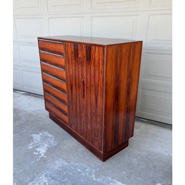 DESCRIPTION: Stunning vintage Westnofa (Norway) Danish Modern rosewood chest of drawers, gentleman's chest, highboy...