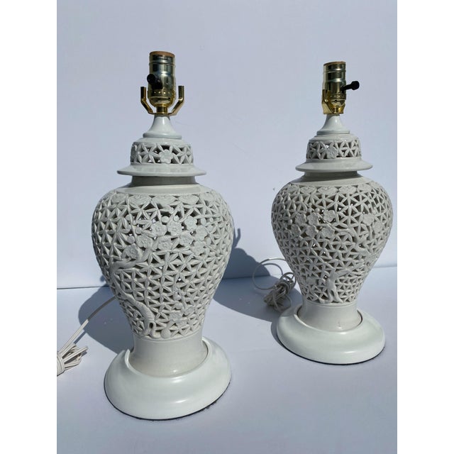 Antique Early 19th Century Japanese Ceramic Urn Table Lamps - a Pair For Sale In Miami - Image 6 of 6