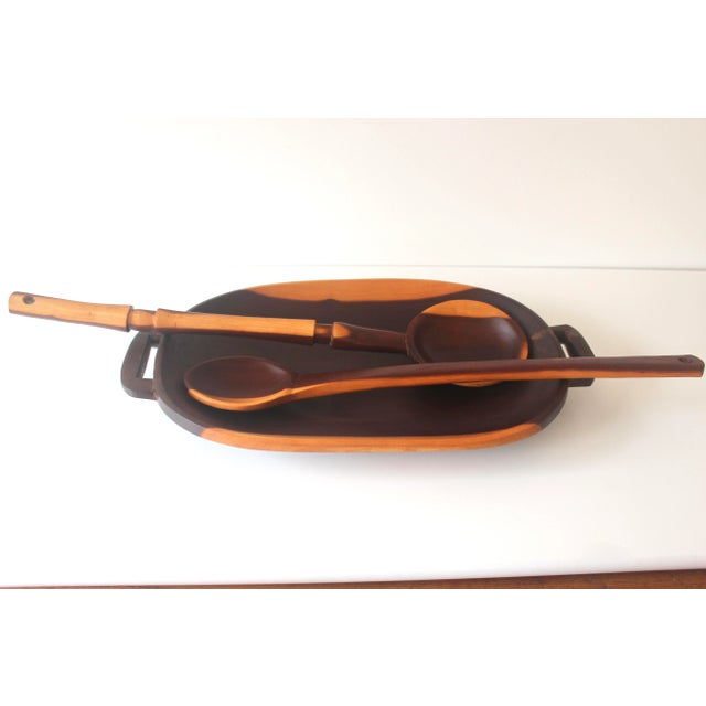 1970s Carved Exotic Wood Serving Dish With 2 Spoons Salad Bowl For Sale - Image 9 of 11