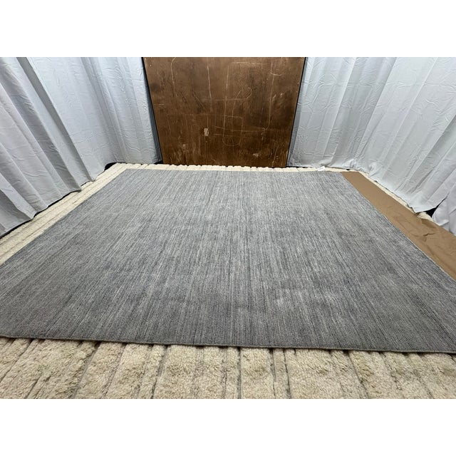Rh Performance Rug – 9' × 12' Marled Ocean (Attributed) | Hand-Loomed Performance Construction | Textural Contemporary Design For Sale - Image 9 of 18