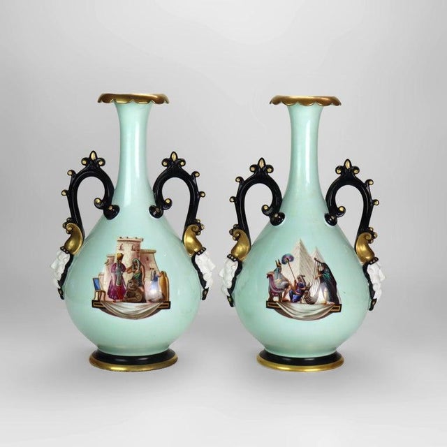 Late 19th Century Pair Large Hand Painted & Gilt Old Paris Porcelain Egyptian Revival Vases C1880 For Sale - Image 5 of 10