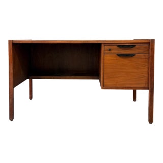 1960s Mid-Century Modern Jens Risom Attributed Walnut Writing Desk For Sale