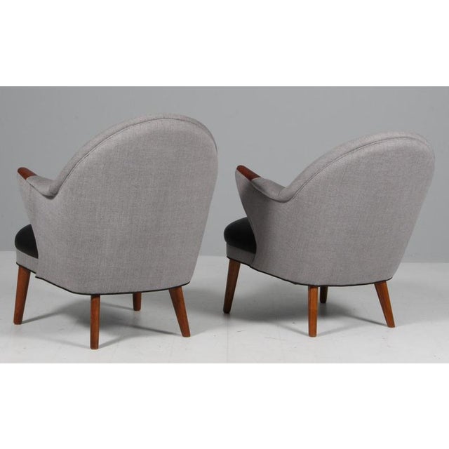 Black Lounge Chair in Wool and Leather attributed to Kurt Olsen, Denmark, 1960s For Sale - Image 8 of 9