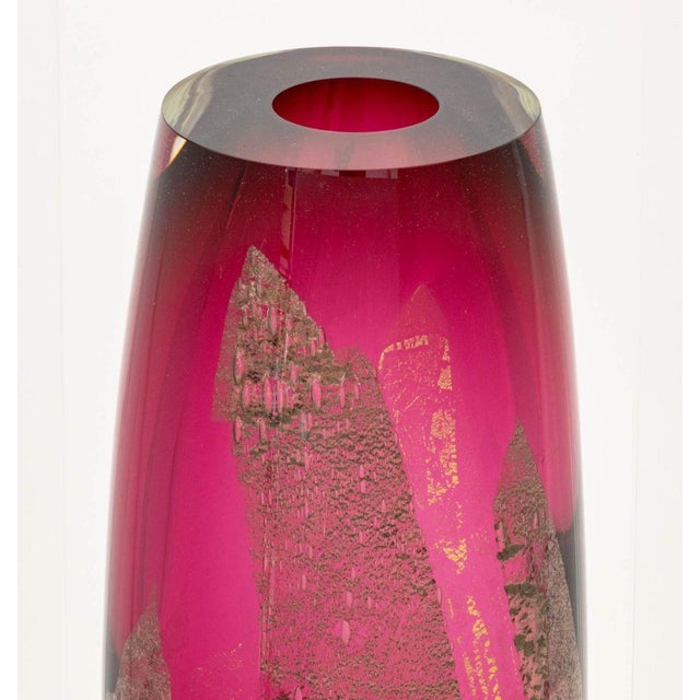 1990s Illegibly Signed Postmodern Geometric Glass Vase, 1998 For Sale - Image 5 of 13