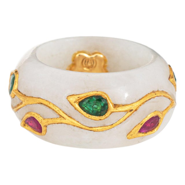 Vintage White Jade Ring Sz 5 Gemstones Vine Leaves 18k Yellow Gold Band For Sale