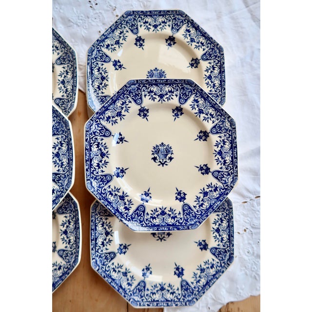 Ironstone Dinner Plates in Rouen Pattern from Longchamp, 1890s, Set of 6 For Sale - Image 3 of 11