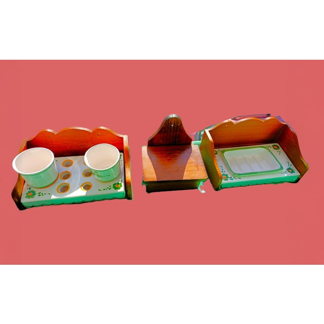 Bathroom Objects in Casale Toscano Wood and Ceramic with Floral Decoration, 1900s, Set of 5 For Sale - Image 10 of 10