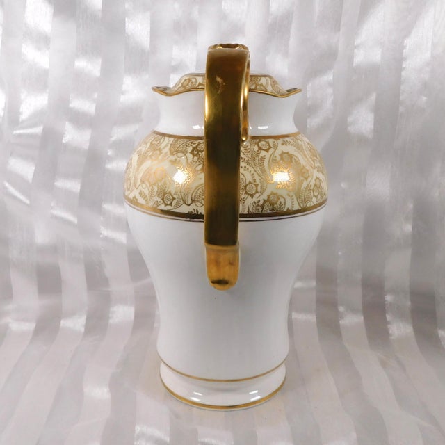 Contemporary 1920s Wa. Adderly Coffee Pot in White With Gold Trim For Sale - Image 3 of 6