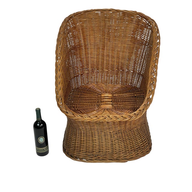 Contemporary 1970s Scoop Wicker Lounge Chair With Pedestal Base For Sale - Image 3 of 8