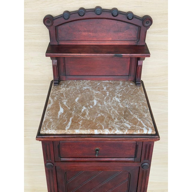 Art Nouveau Early 20th Century Pair of Art Nouveau Italian Nightstands in Solid Walnut with crest For Sale - Image 3 of 18