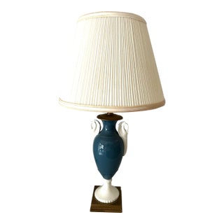 Vintage Lenox Dav Art Swan Urn Table Lamp For Sale