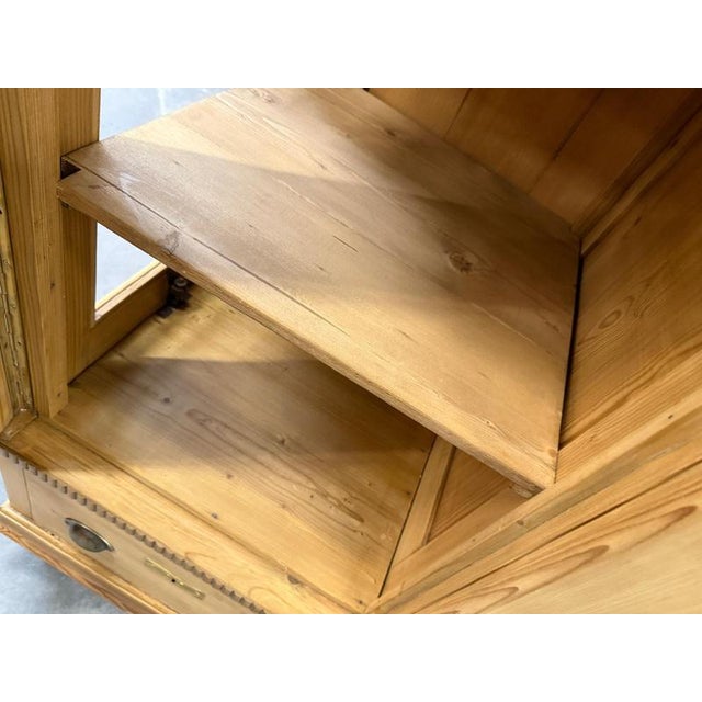 Antique Library Display Case, 1880s For Sale - Image 16 of 18