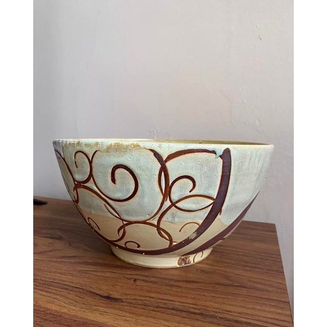 Liz Kinder Abstract Art Pottery Large Decor/Serving Bowl/Dish Summer 2002 For Sale In Baltimore - Image 6 of 8