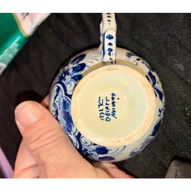 English 1970s Delft Blue Holland Tea Cup (No Saucer) For Sale - Image 3 of 3