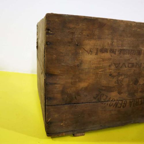 Raffineria Genovese Wooden Box with Original Writings For Sale - Image 4 of 8