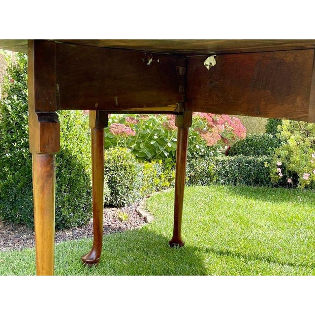 Gateleg Table in Mahogany For Sale - Image 12 of 13